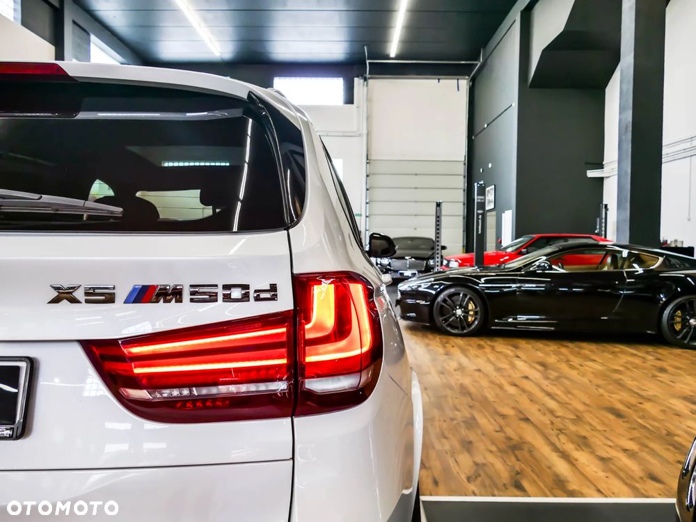 BMW X5 M M50d Sport-Aut - 31