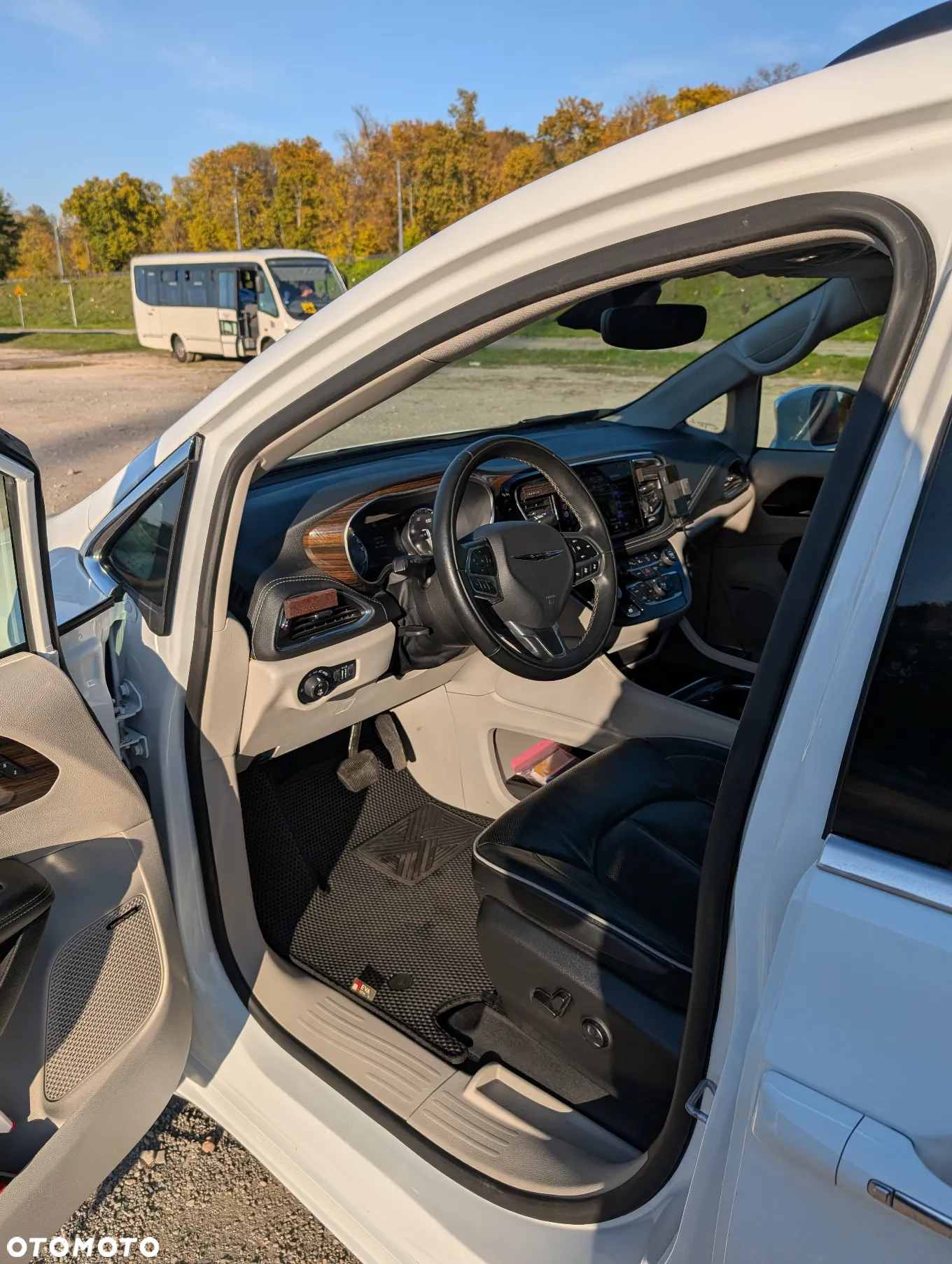 Chrysler Pacifica - 7