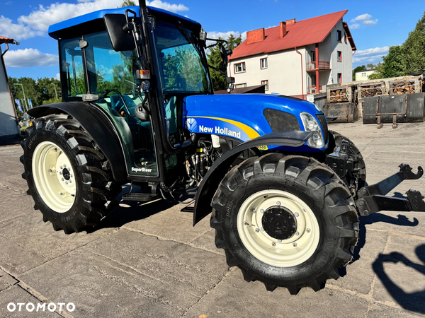 New Holland T4040