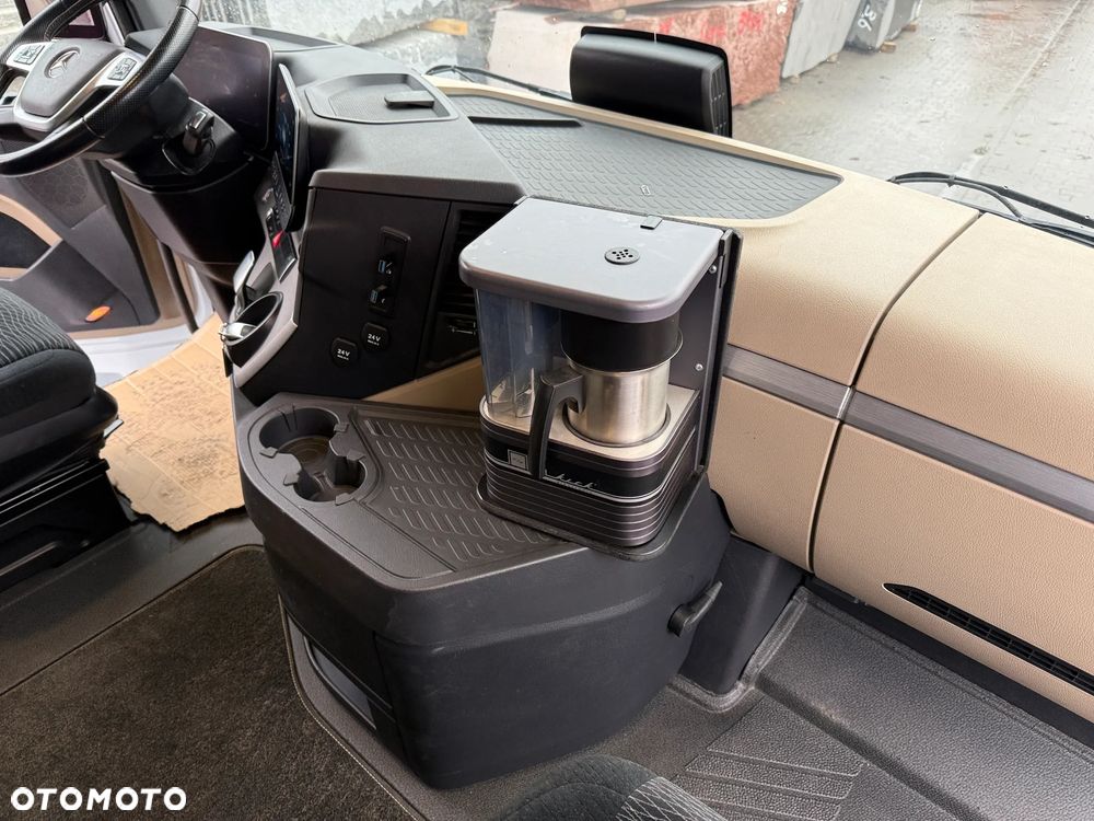 Mercedes-Benz Actros - 35