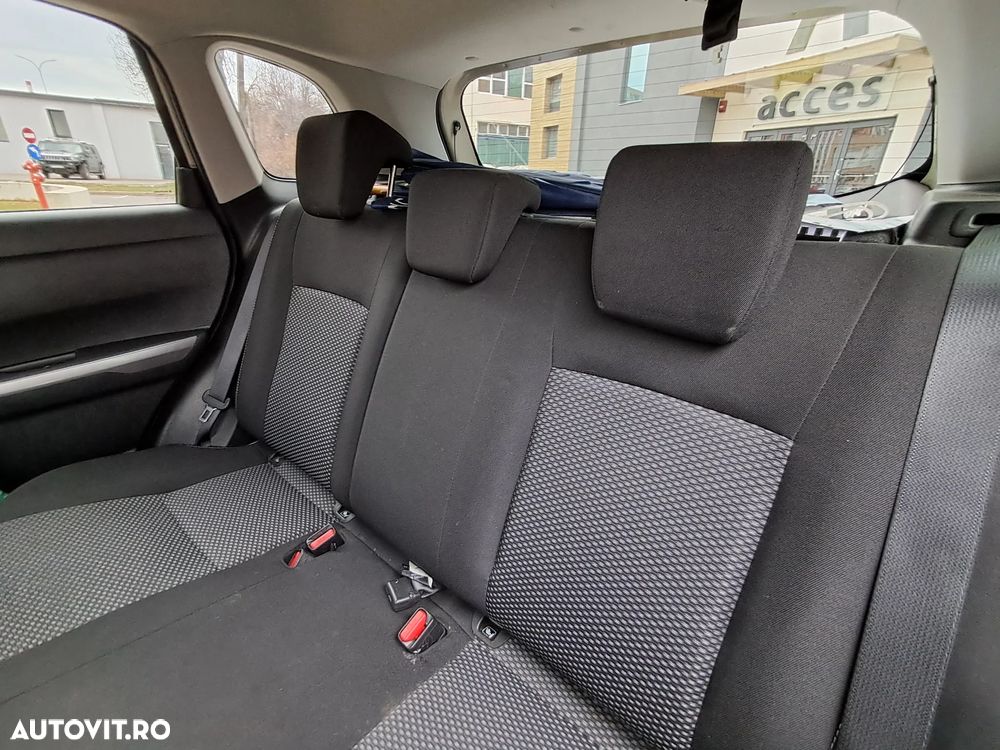 Suzuki Vitara 1.4 Boosterjet MHEV Passion - 10