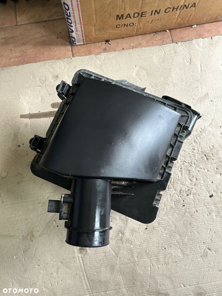 OBUDOWA FILTRA POWIETRZA DOLOT FORD MUSTANG V AR339600 - 1