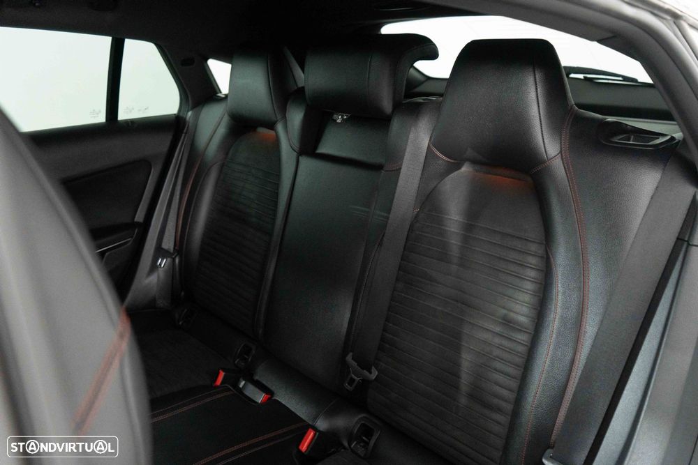 Mercedes-Benz CLA 180 d Shooting Brake AMG Line Aut. - 11