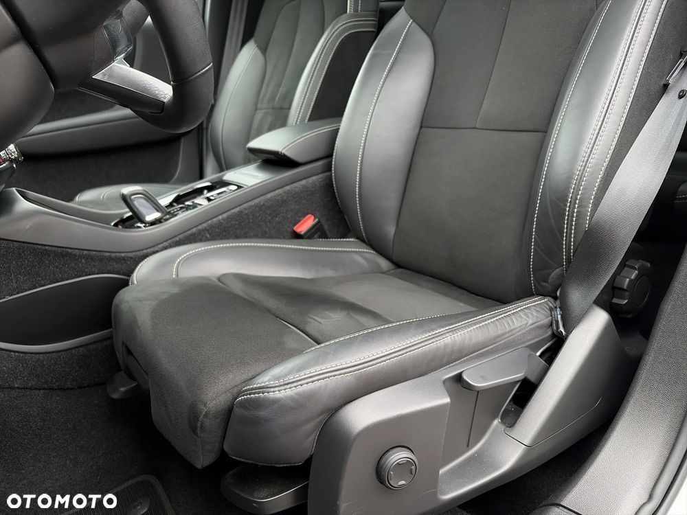 Volvo XC 40 T3 R-Design - 11
