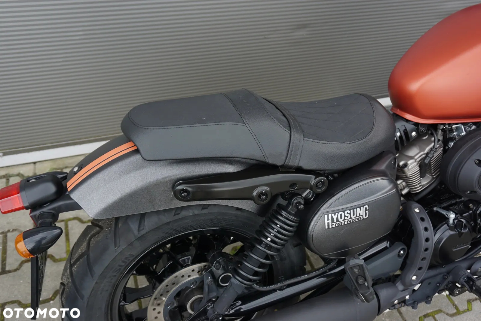 Hyosung GV - 10