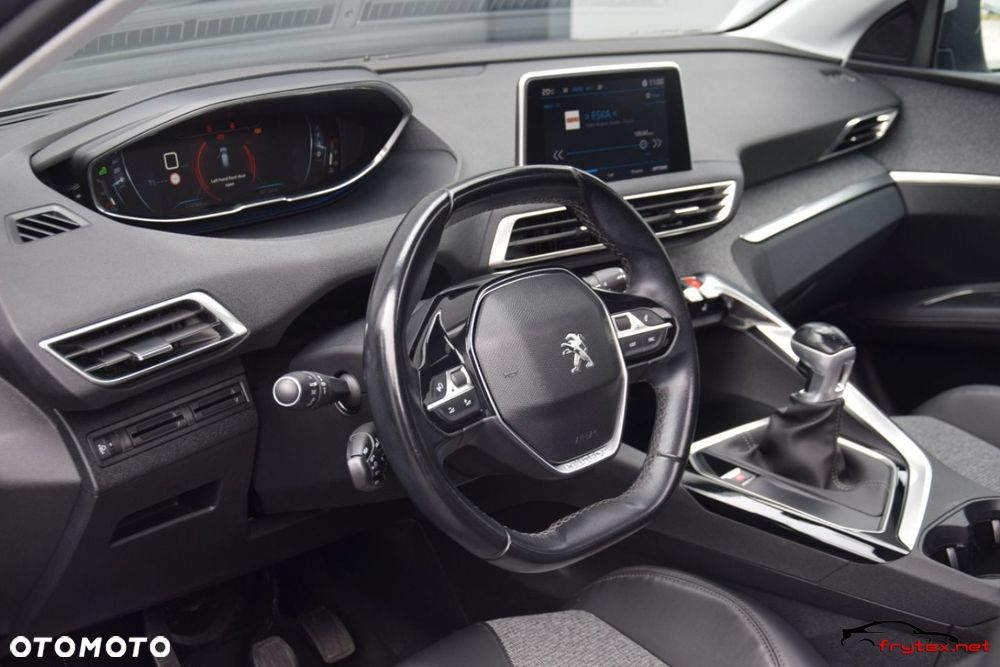 Peugeot 3008 - 18