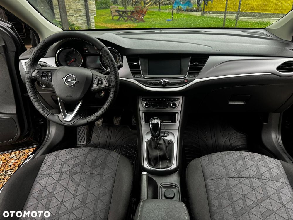 Opel Astra 1.6 CDTI Enjoy S&S - 9