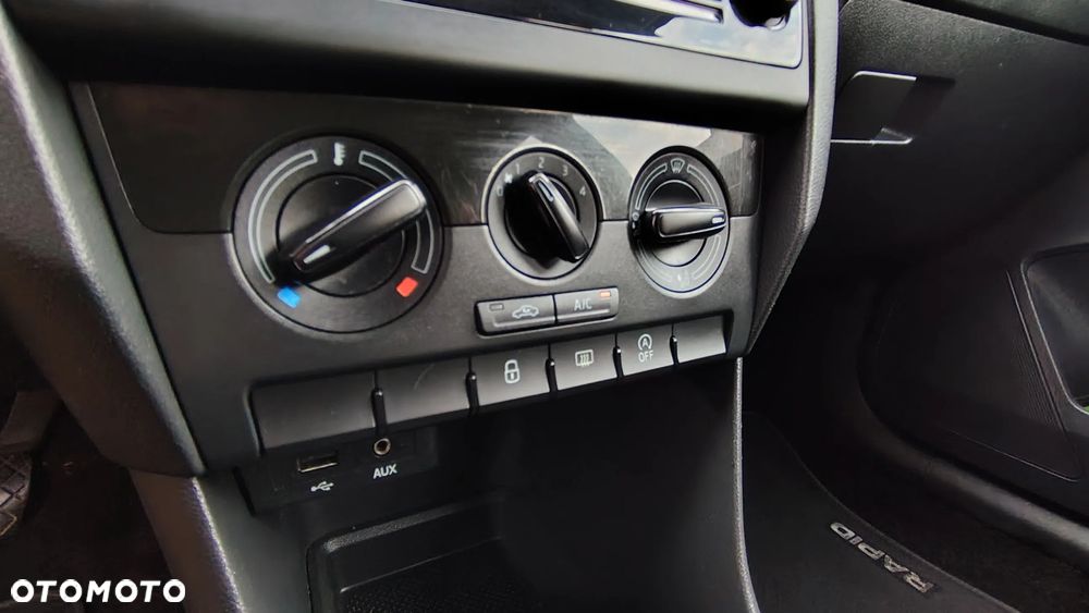 Skoda RAPID 1.0 TSI Ambition - 29