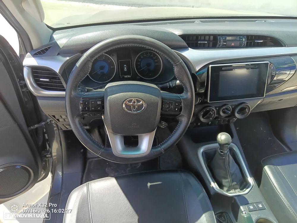 Toyota Hilux 2.4 D-4D 2WD CD Tracker - 16