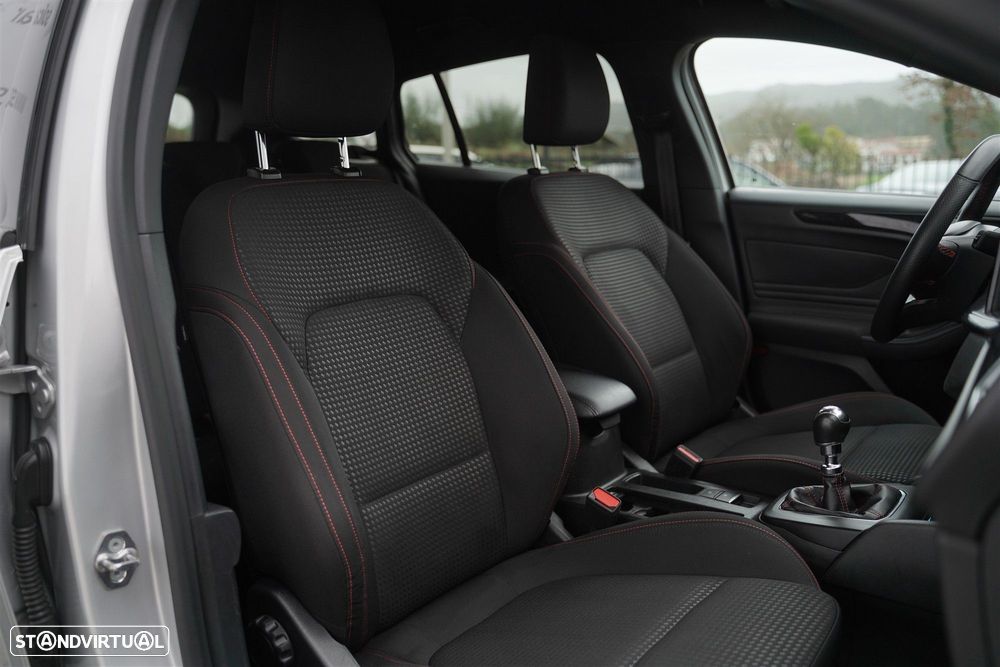 Ford Focus SW 1.0 EcoBoost ST-Line - 27