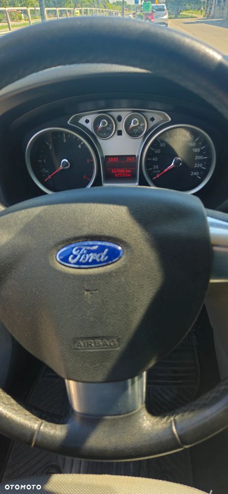 Ford Focus 2.0 TDCi Ghia - 14