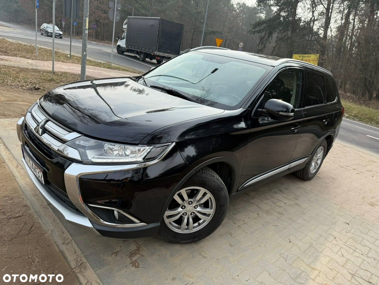 Mitsubishi Outlander - 21