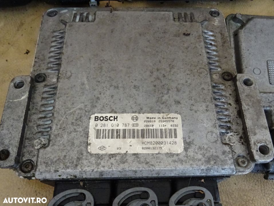 Calculator motor Renault Master 2.2 DCI - 1