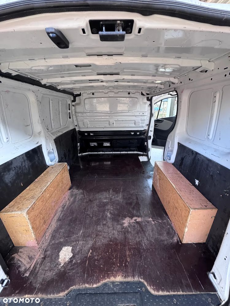 Renault Trafic - 10
