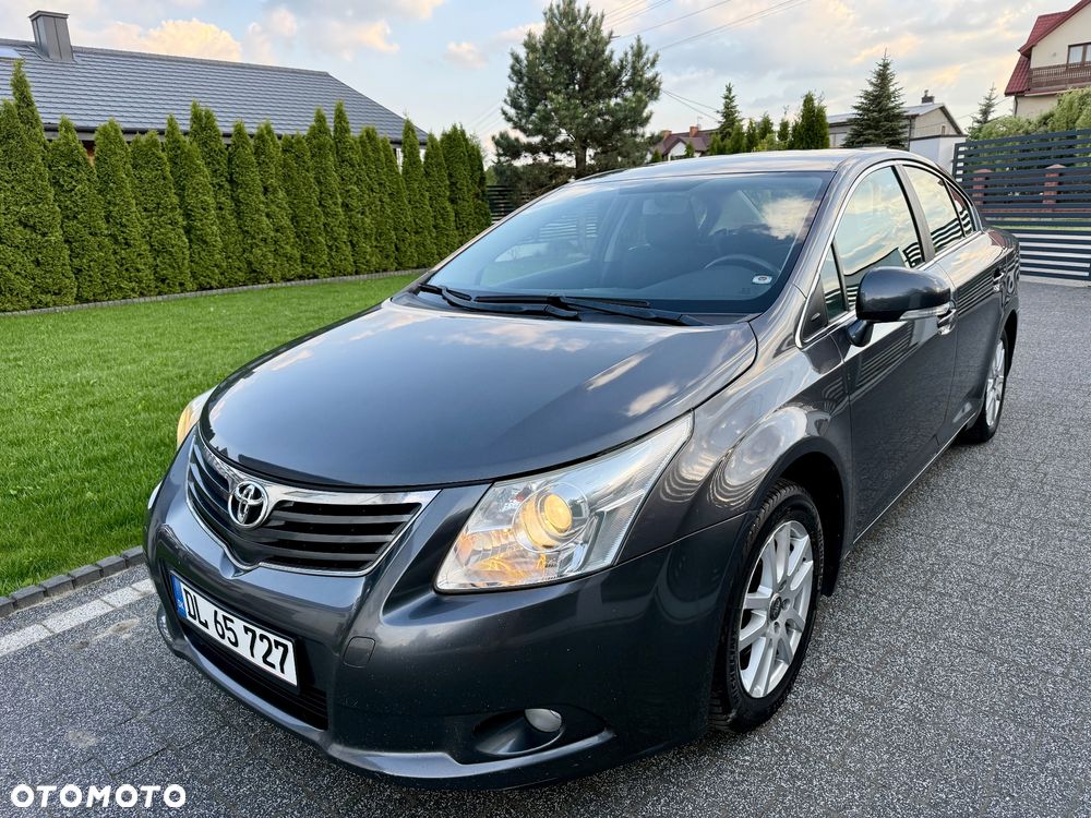 Toyota Avensis 1.8 Comfort - 2
