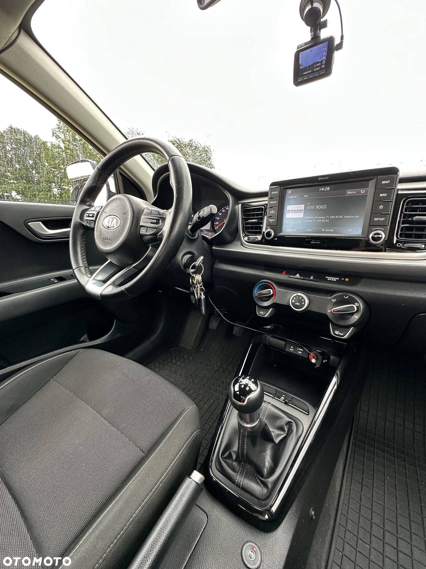 Kia Rio 1.2 Business Line Plus - 1