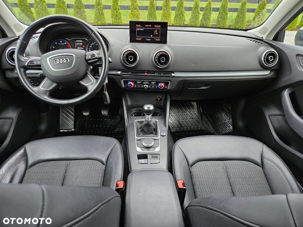 Audi A3 Sportback 1.4 TFSI Ambiente - 8