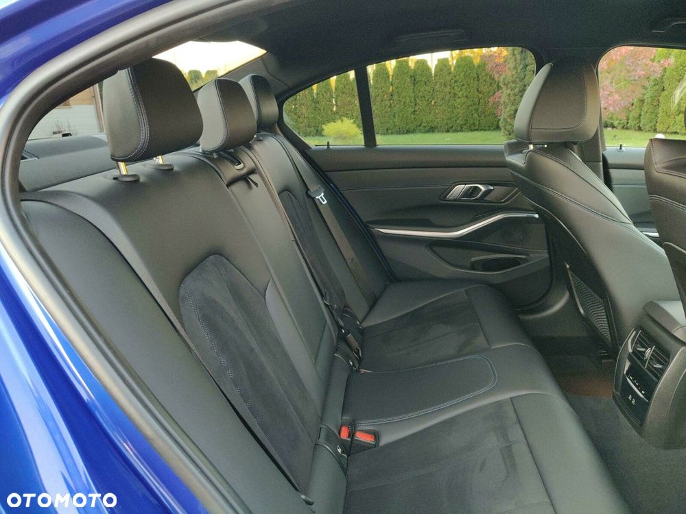 BMW Seria 3 320i M Sport - 20