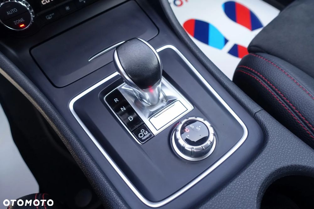 Mercedes-Benz GLA AMG 45 4Matic AMG Speedshift 7G-DCT AMG Night Edition - 24