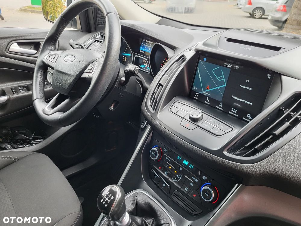 Ford Kuga - 18