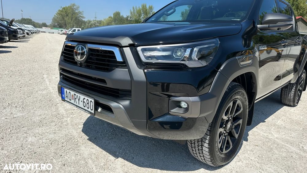 Toyota Hilux 2.8D 204CP 4x4 Double Cab AT MHEV Invincible Color Edition (3E5) - 2