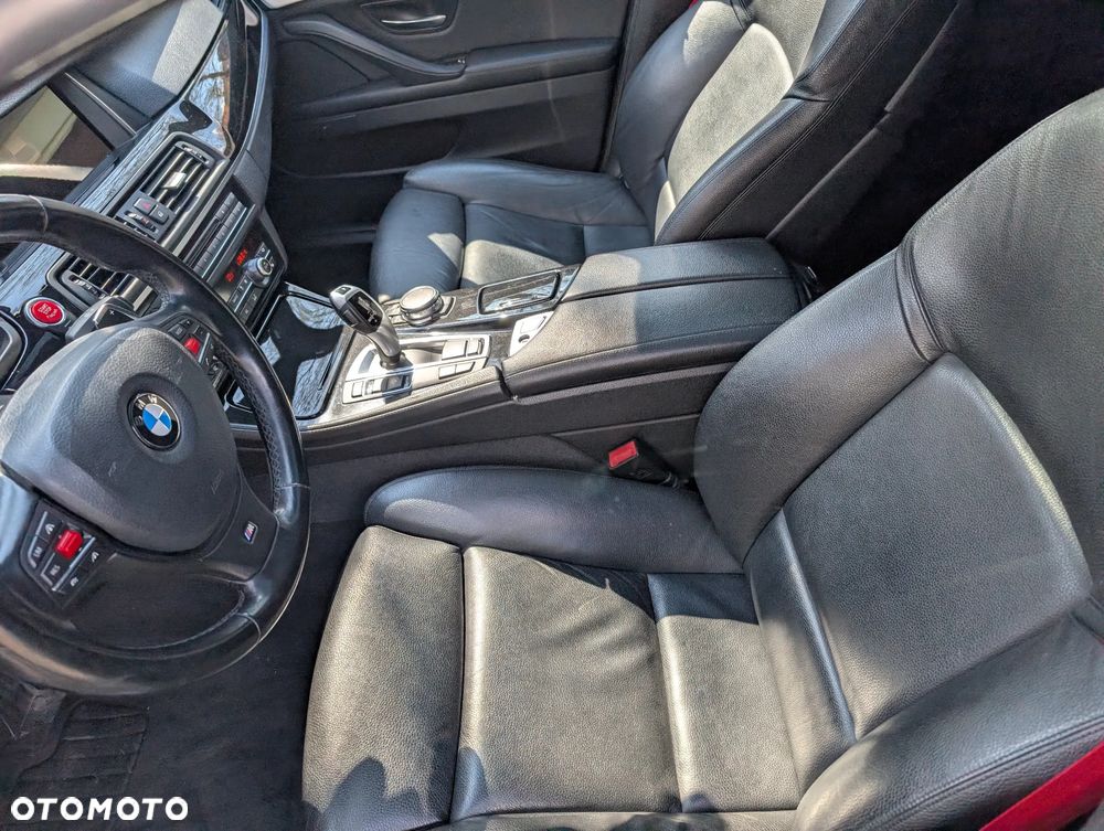 BMW Seria 5 520d xDrive - 16