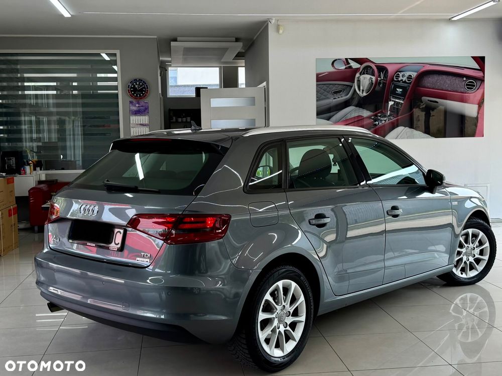 Audi A3 Sportback 1.6 TDI Ambition - 4
