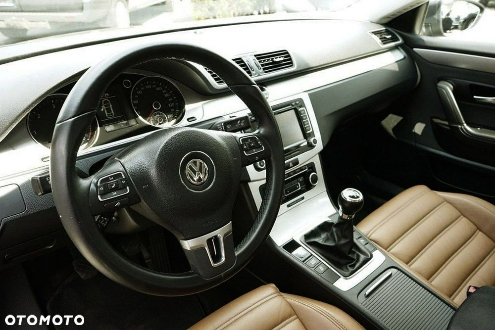 Volkswagen Passat CC - 25