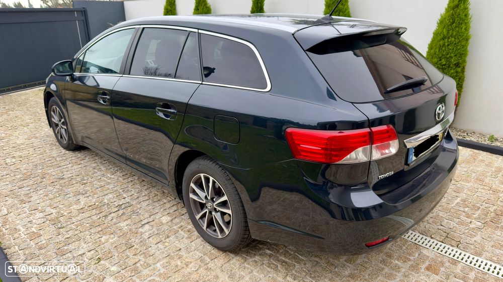 Toyota Avensis SW 2.0 D-4D - 6