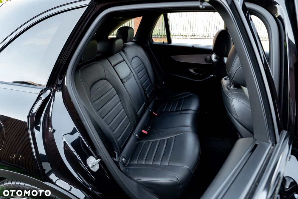 Mercedes-Benz GLC 250 4Matic 9G-TRONIC - 20