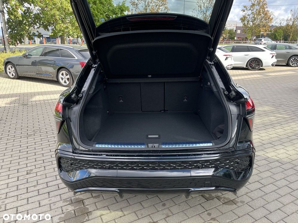Audi Q3 Sportback - 18