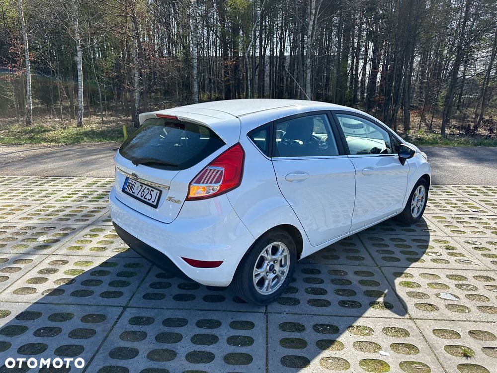 Ford Fiesta 1.5 TDCi Titanium - 4