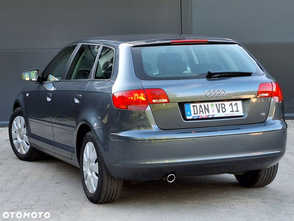 Audi A3 Sportback - 2