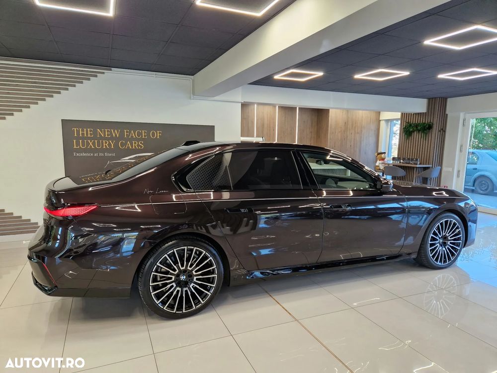 BMW Seria 7 740d xDrive MHEV - 4