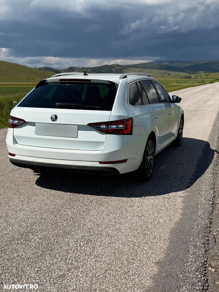 Skoda Superb 2.0 TDI DSG Laurin & Klement - 4