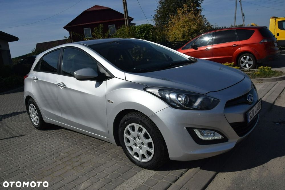 Hyundai i30 1.4 Classic + - 9