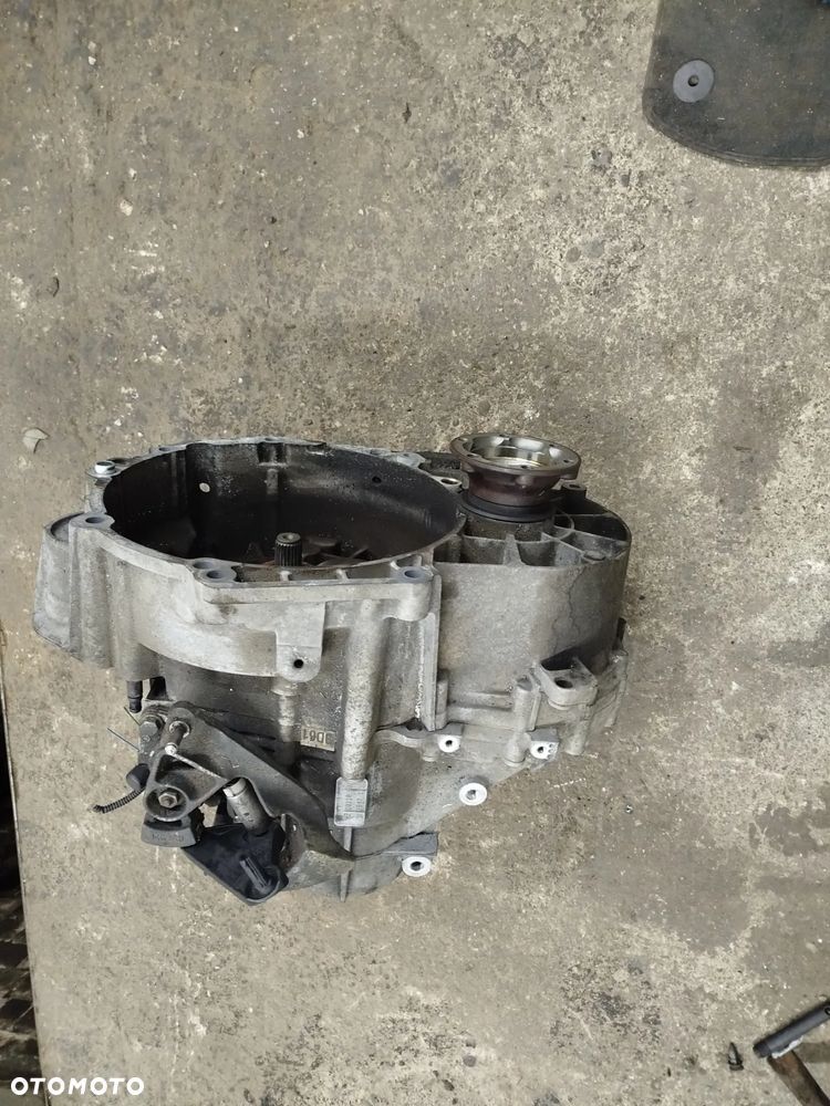 VW Passat 2.0 TDI skrzynia biegów LNZ - 2