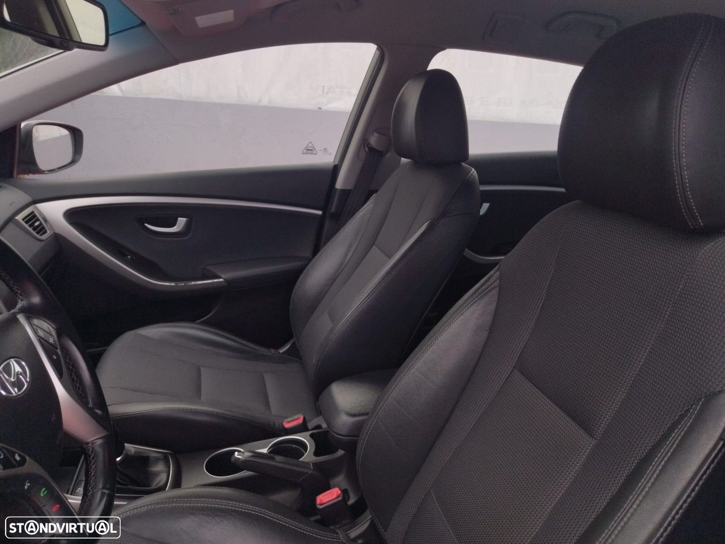 Hyundai i30 SW 1.6 CRDi Blue Comfort Auto AC+J17 - 19