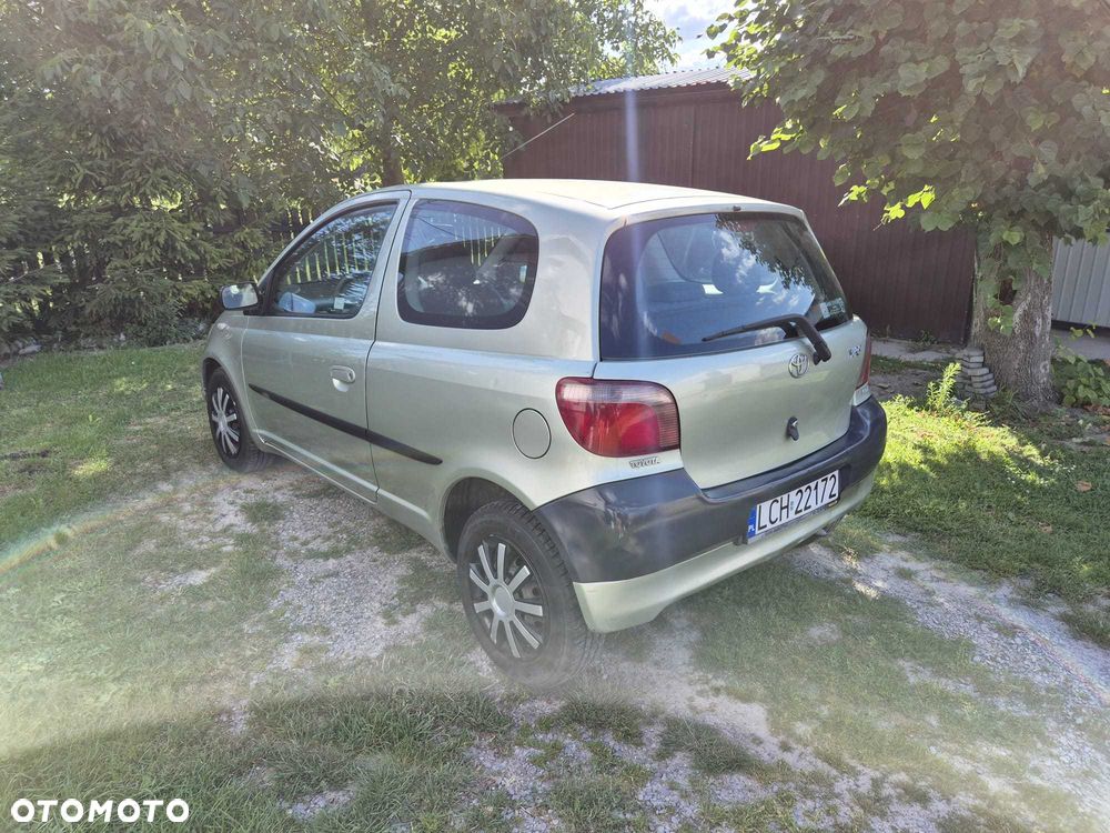 Toyota Yaris - 7