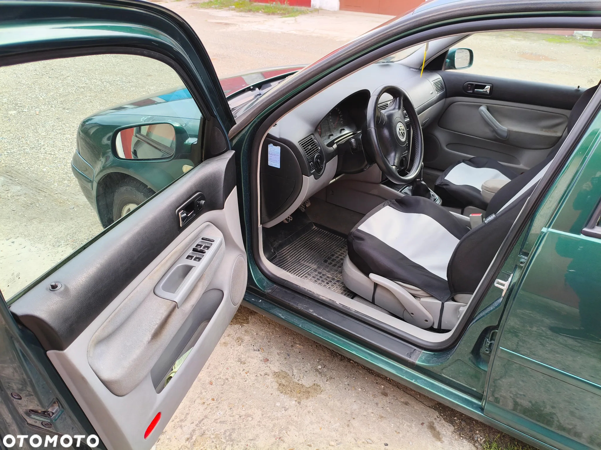 Volkswagen Golf IV 1.8 Comfortline - 17