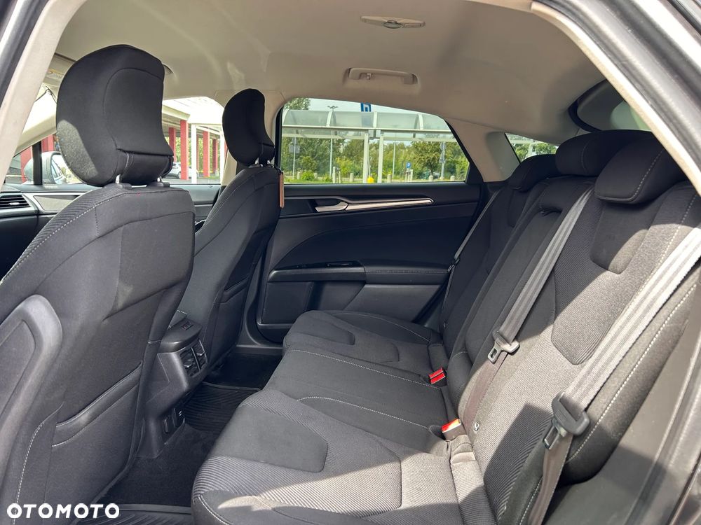 Ford Mondeo 2.0 TDCi Titanium PowerShift - 13