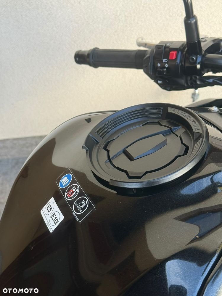 Kawasaki Z 900 - 22