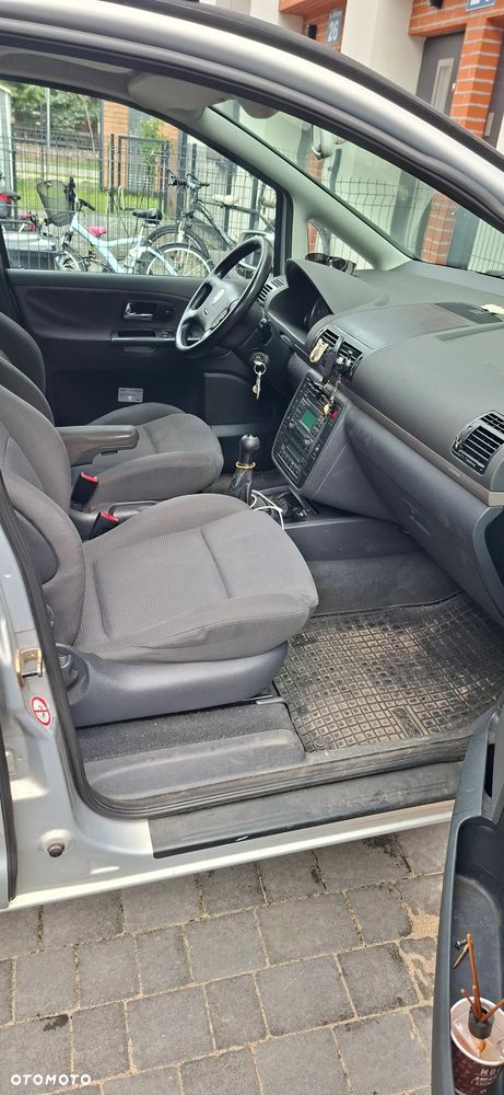 Volkswagen Sharan 1.9 TDI Comfortline - 14