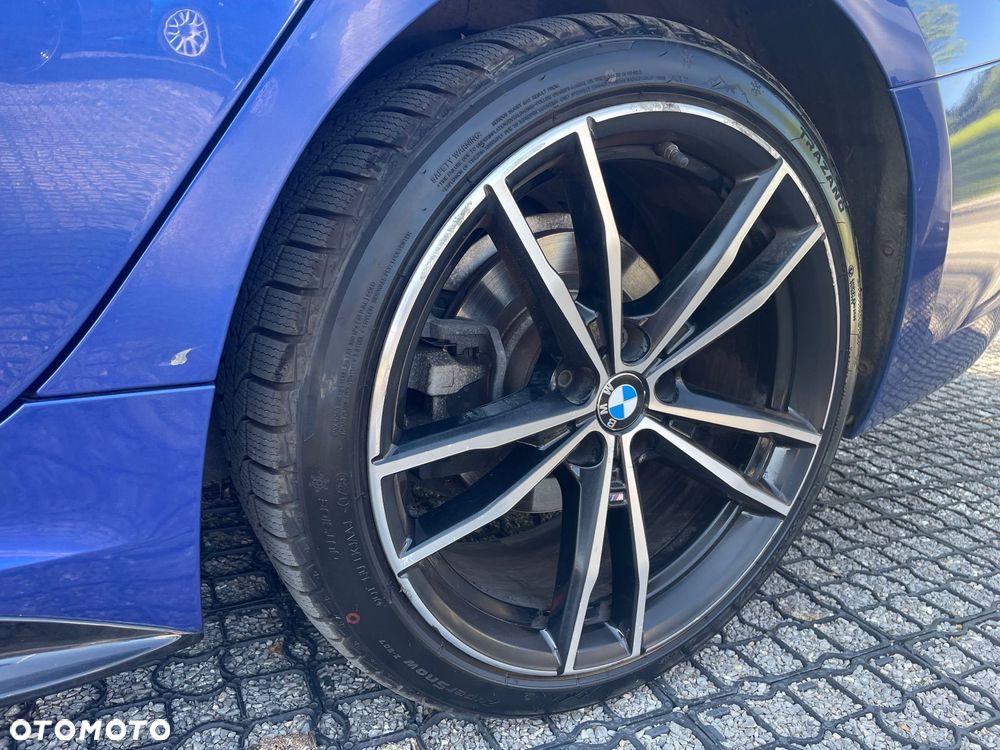 BMW Seria 3 320d xDrive - 15