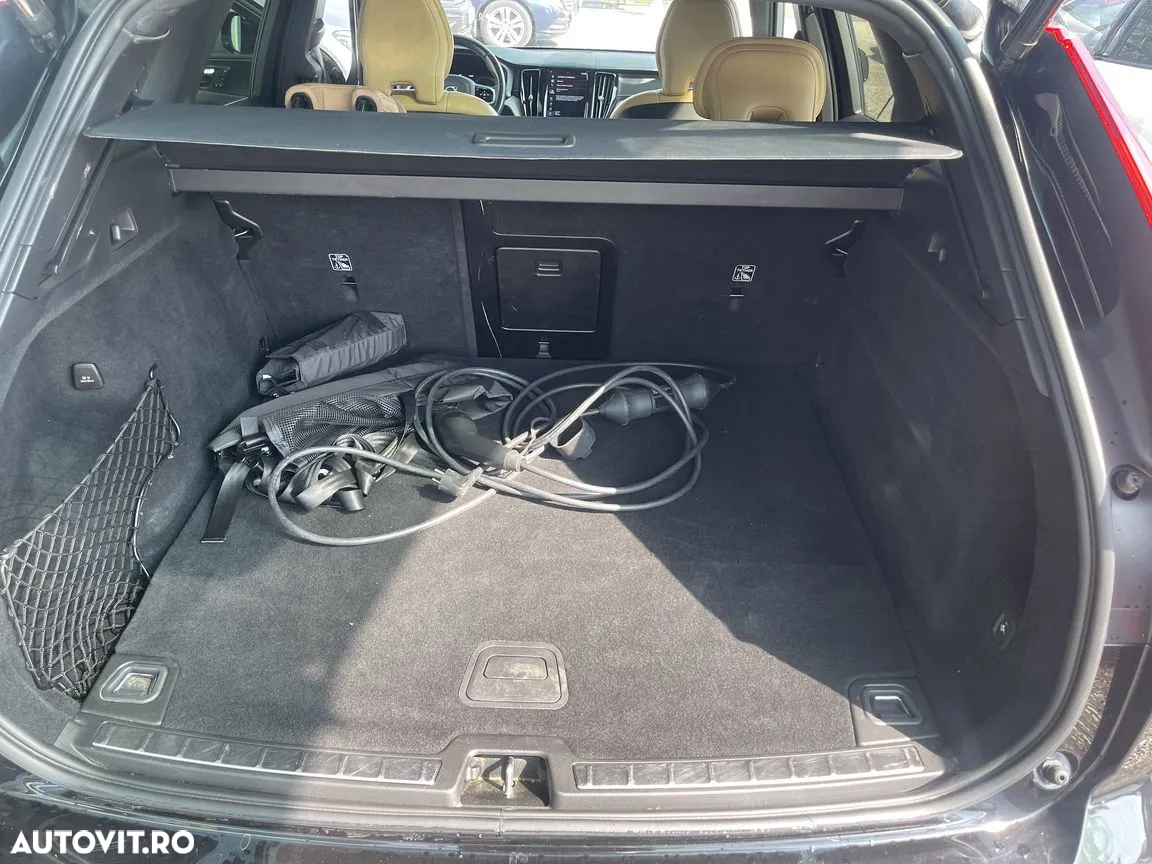 Volvo XC 60 T8 Twin Engine AWD Inscription - 29