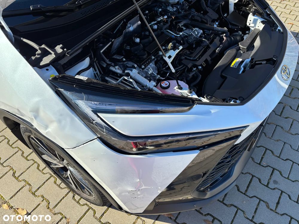 Toyota C-HR 2.0 PHEV Dynamic Force Executive - 37