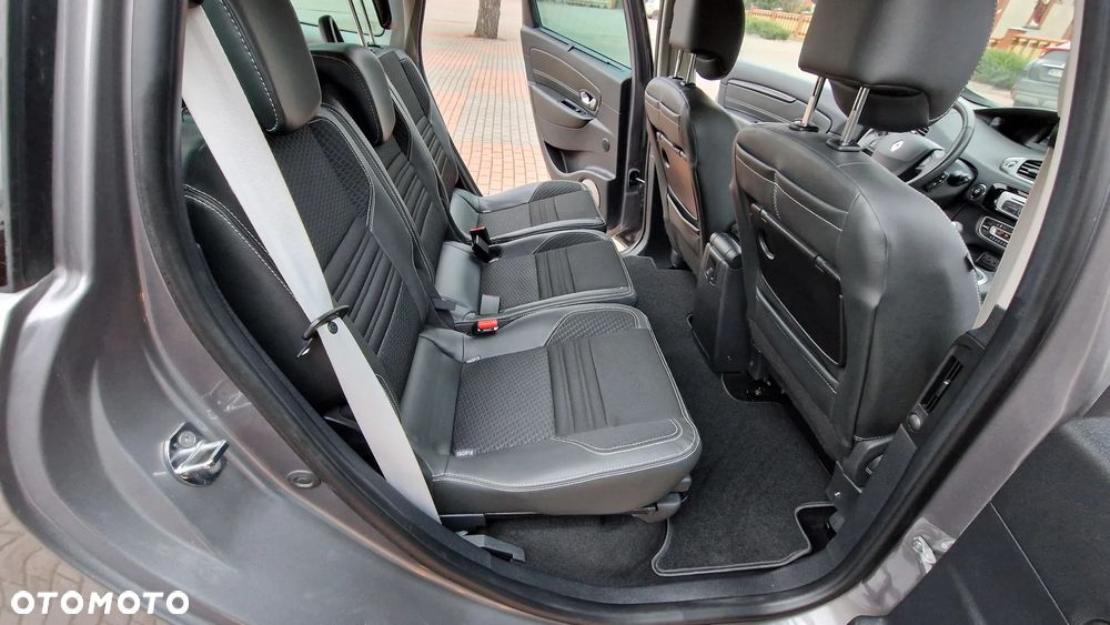 Renault Grand Scenic Gr 1.2 TCe Energy Bose Edition - 11