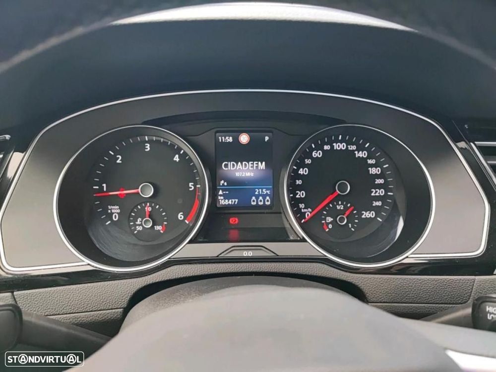 VW Passat Variant 2.0 TDI Business DSG - 5