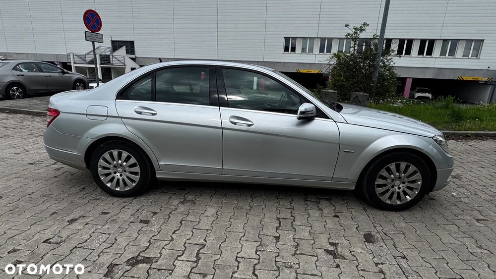 Mercedes-Benz Klasa C 180 Kompressor BlueEFFICIENCY Elegance - 5