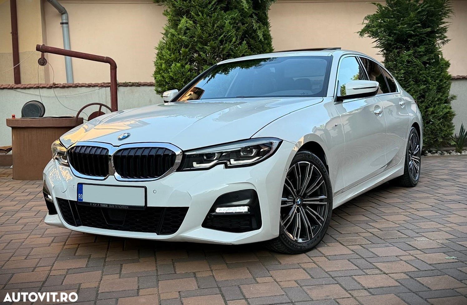 BMW Seria 3 320d xDrive AT M Sport - 1